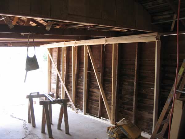 garageE.jpg